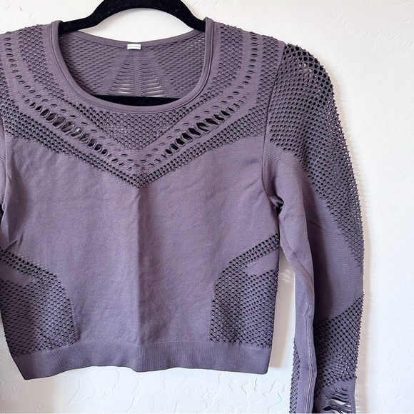 Alo Yoga Siren Long Sleeve Raisin Top M - Picture 4 of 8